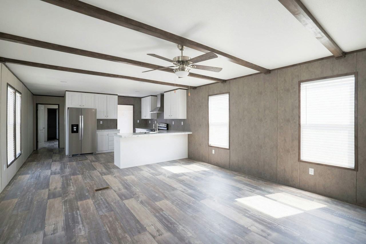 218 Islero Drive - Photo 4 of 21