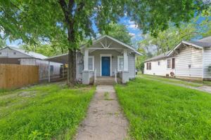 featured image of 207 W Heard St