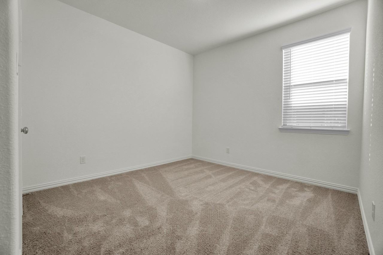 8700 Whistling Duck Dr - Photo 7 of 29