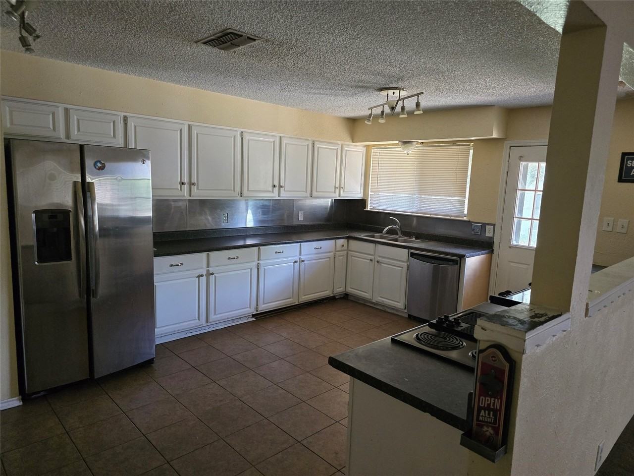 6512 High Country Trl - Photo 2 of 13