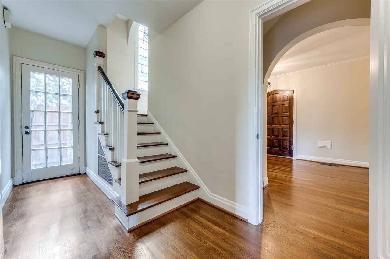 4329 Lorraine Ave - Photo 7 of 25