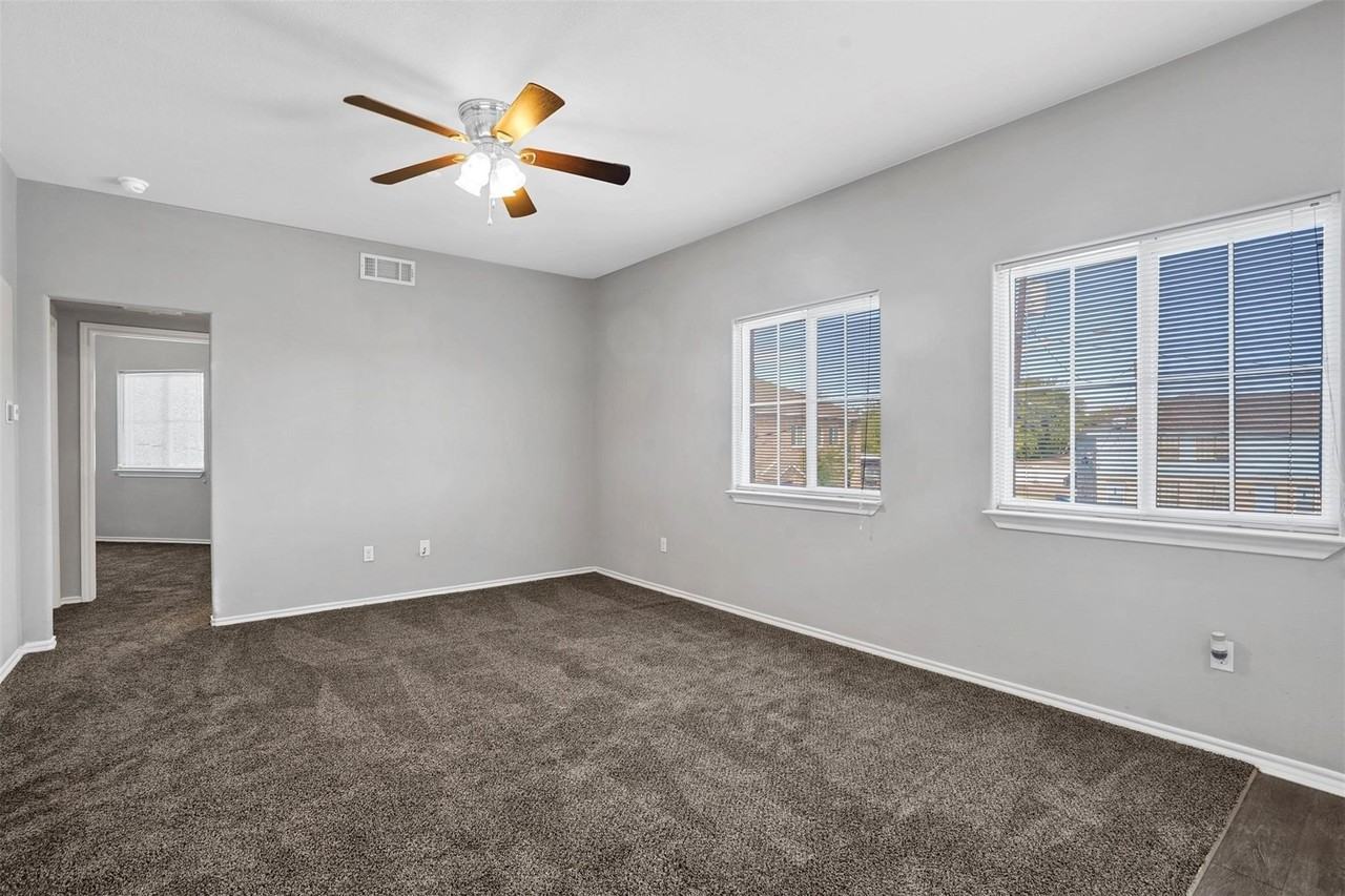 612 Meadow View Ct #101 - Photo 7 of 13