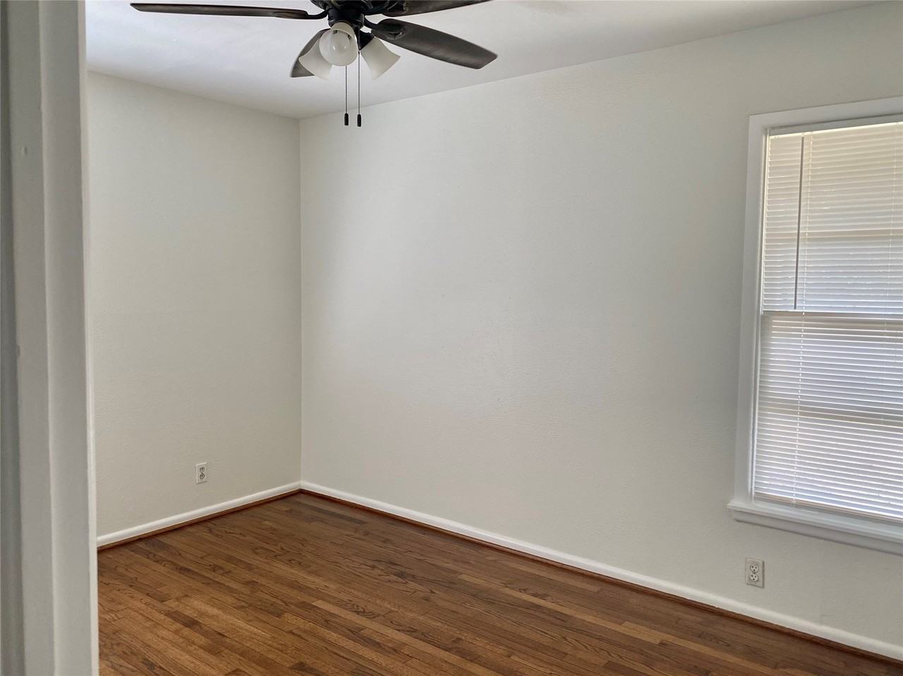 425 Bondstone Dr - Photo 6 of 9