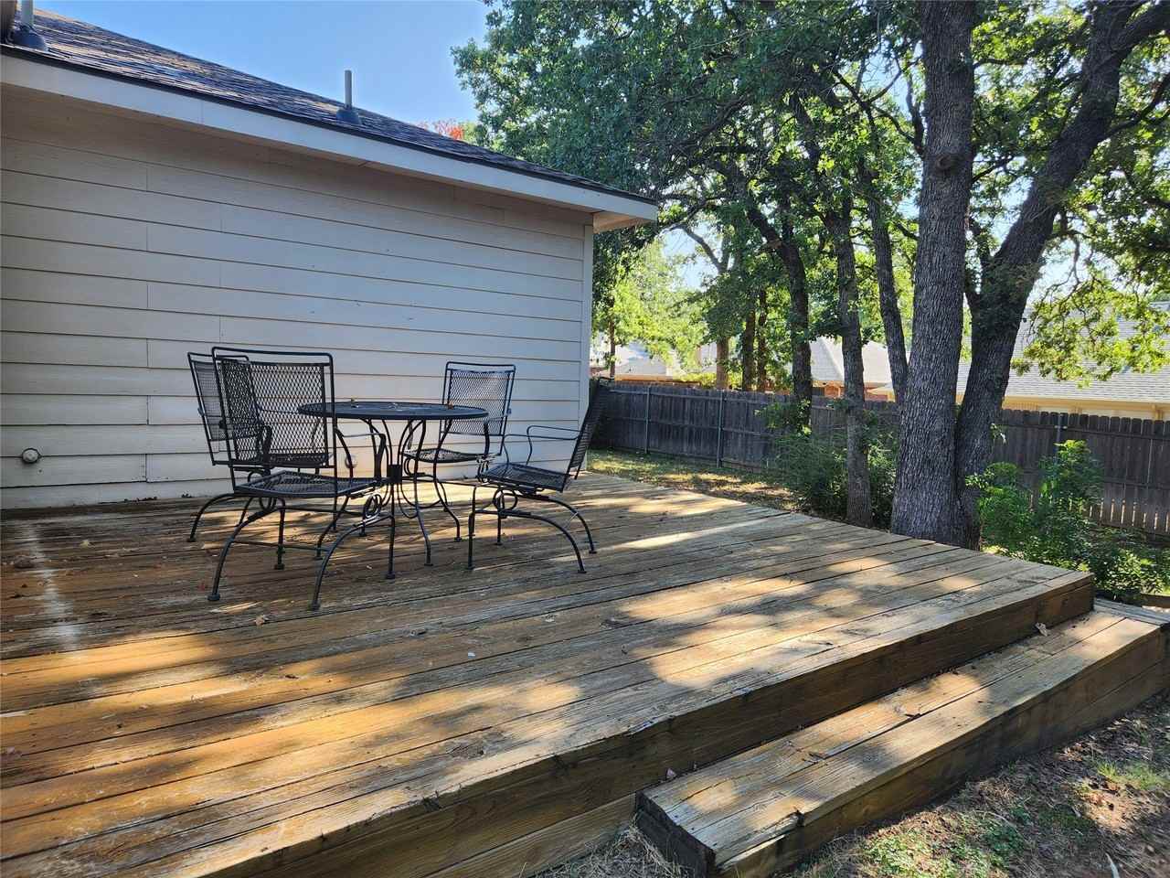 3913 Chimney Rock Dr - Photo 5 of 23