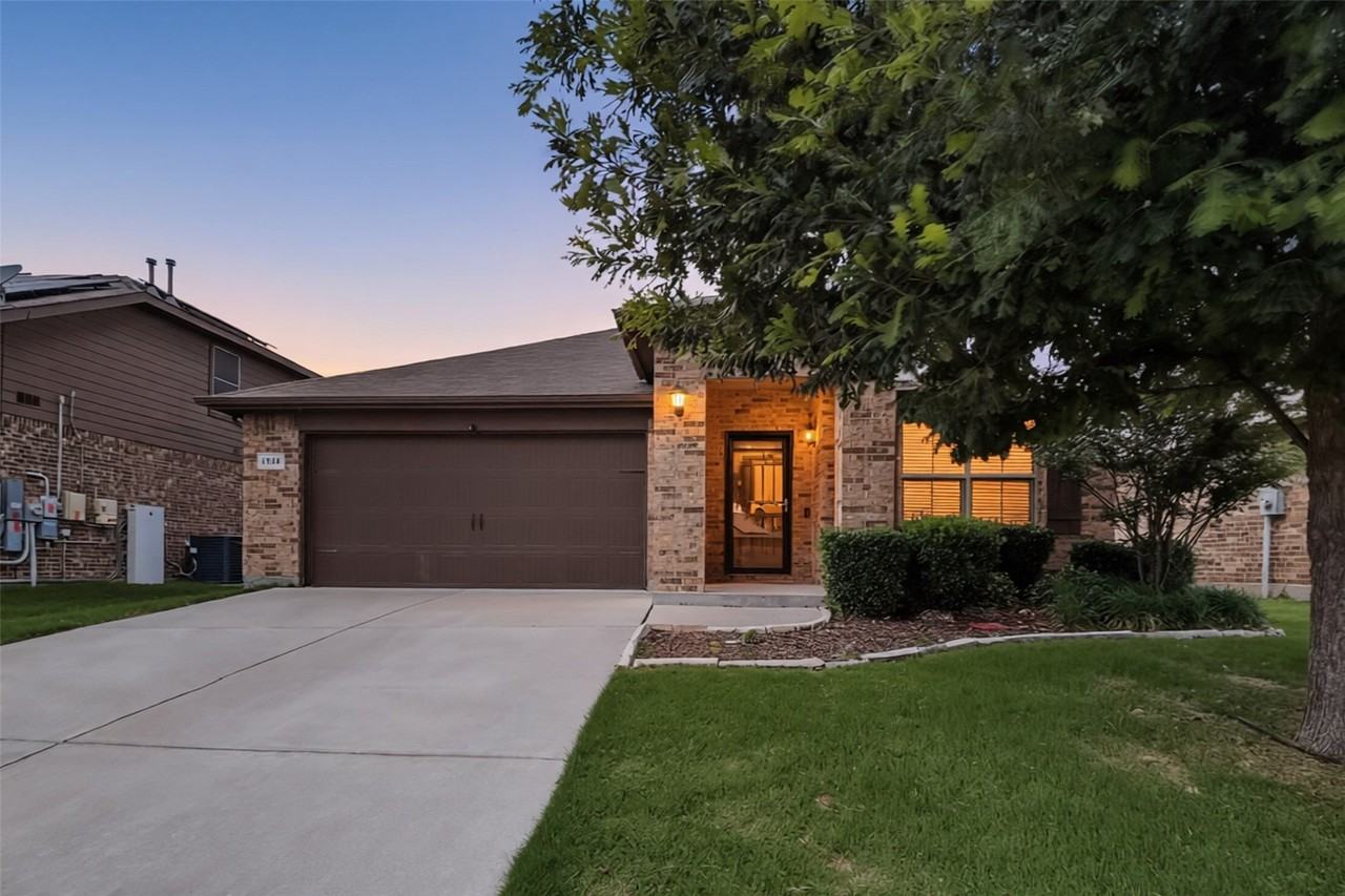 1236 Freestone Ct - Photo 2 of 26