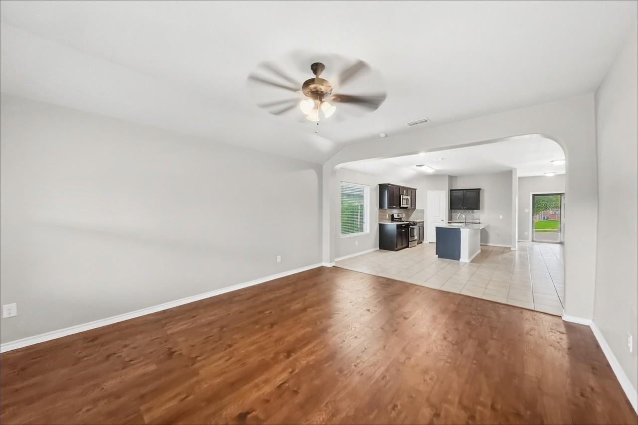 1236 Freestone Ct - Photo 4 of 26