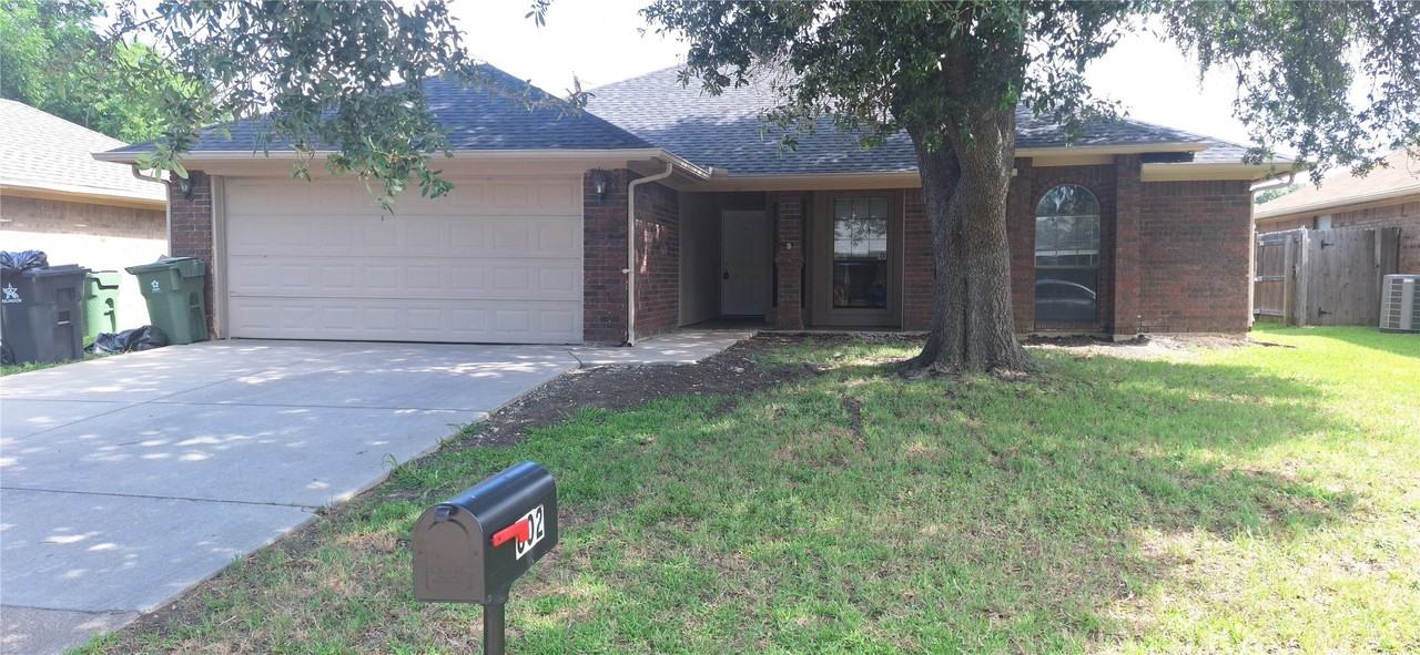 802 Crystal Creek Ln - Photo 2 of 19