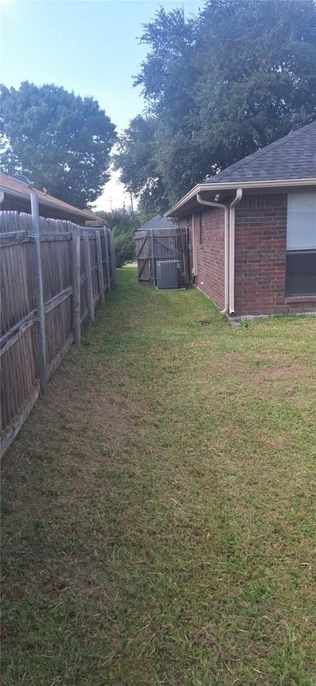 802 Crystal Creek Ln - Photo 4 of 19