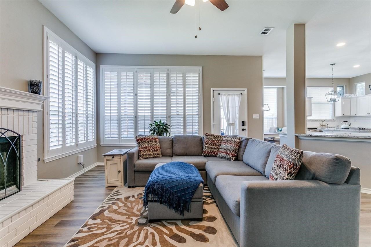 626 Beal Ln - Photo 5 of 23