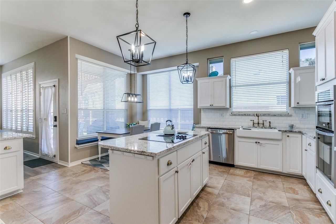 626 Beal Ln - Photo 6 of 23