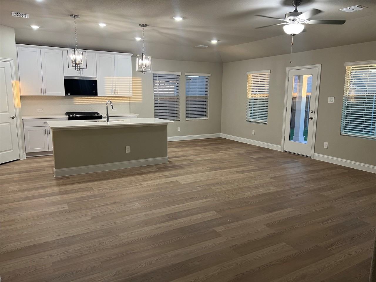 5908 Brittner Dr - Photo 3 of 26