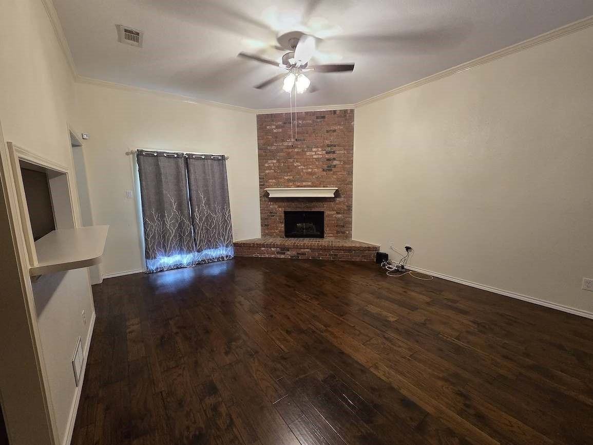 5839 Lake Point Dr - Photo 4 of 22
