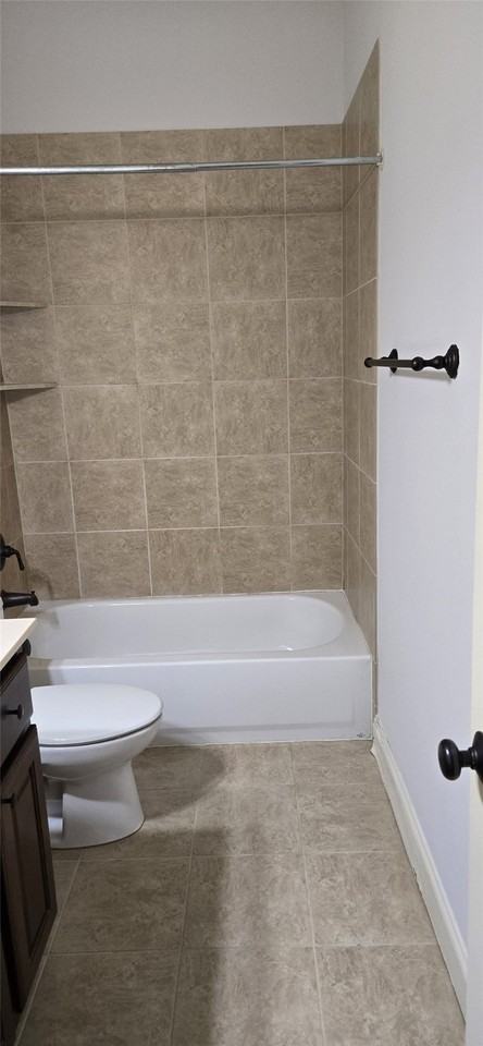 10531 Steinbeck Ln - Photo 4 of 20