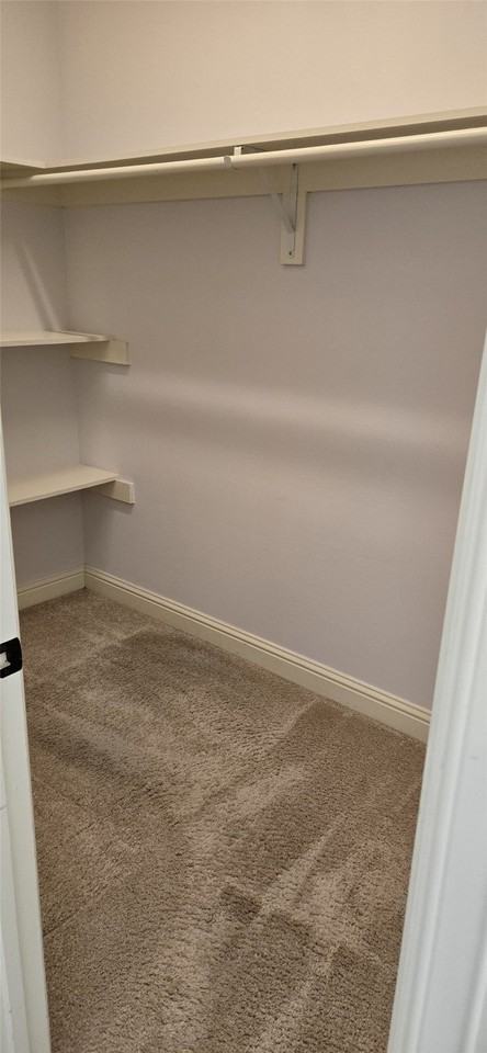 10531 Steinbeck Ln - Photo 5 of 20