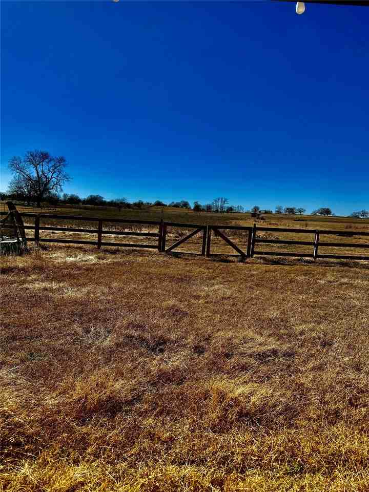 142 County Road 2630 - Photo 2 of 6