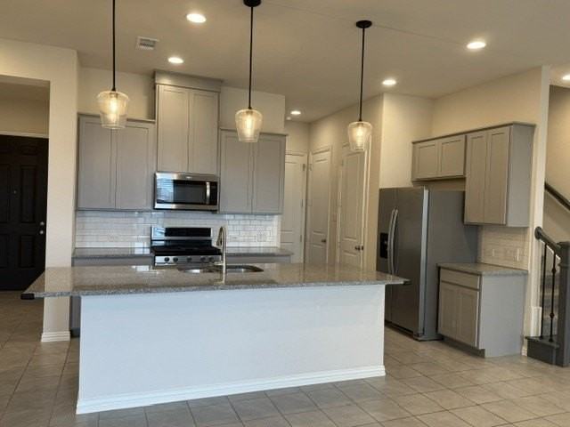 17709 Sage Ln - Photo 3 of 32