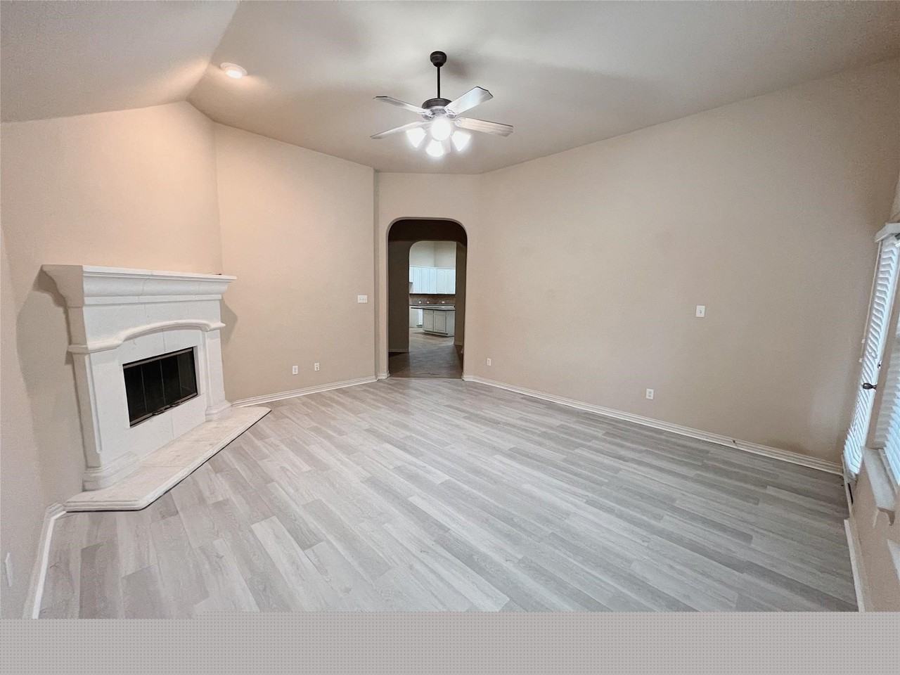 2798 Sparks Dr - Photo 7 of 23