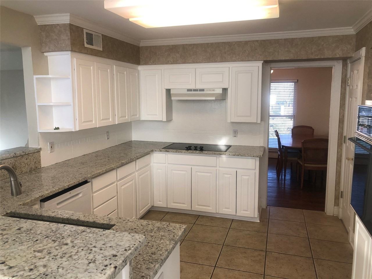 11333 Strait Ln - Photo 2 of 38