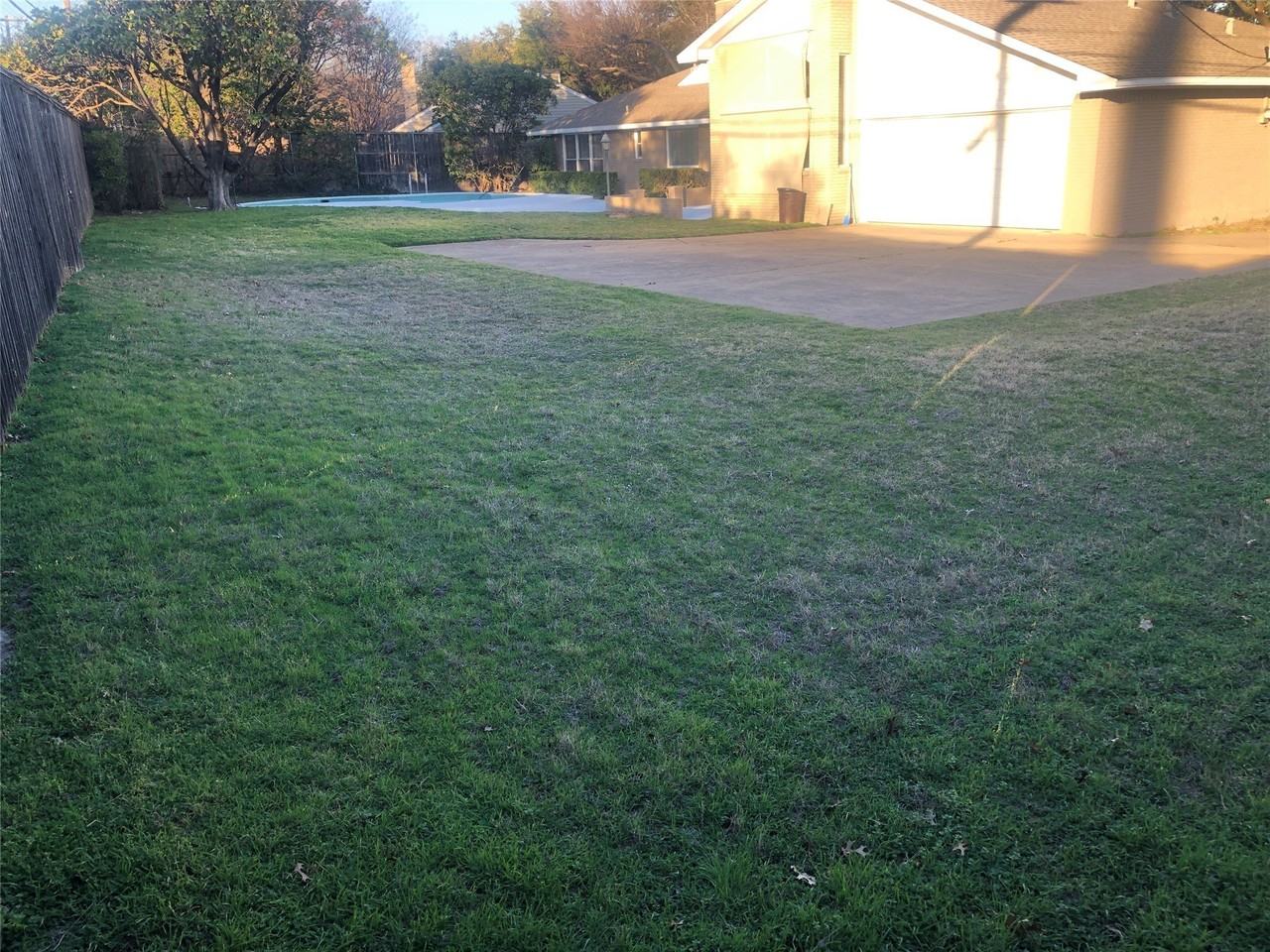 11333 Strait Ln - Photo 4 of 38