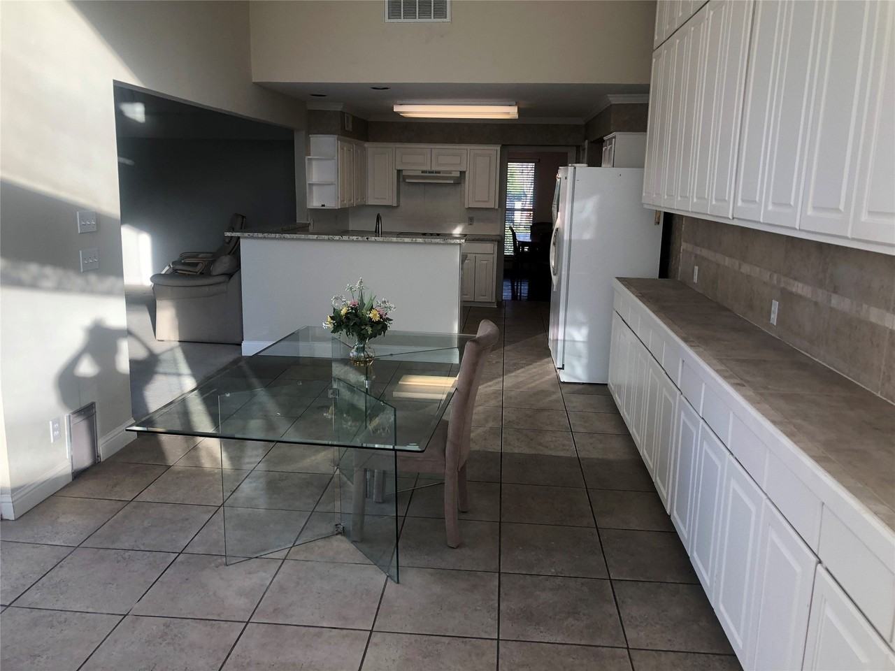 11333 Strait Ln - Photo 7 of 38