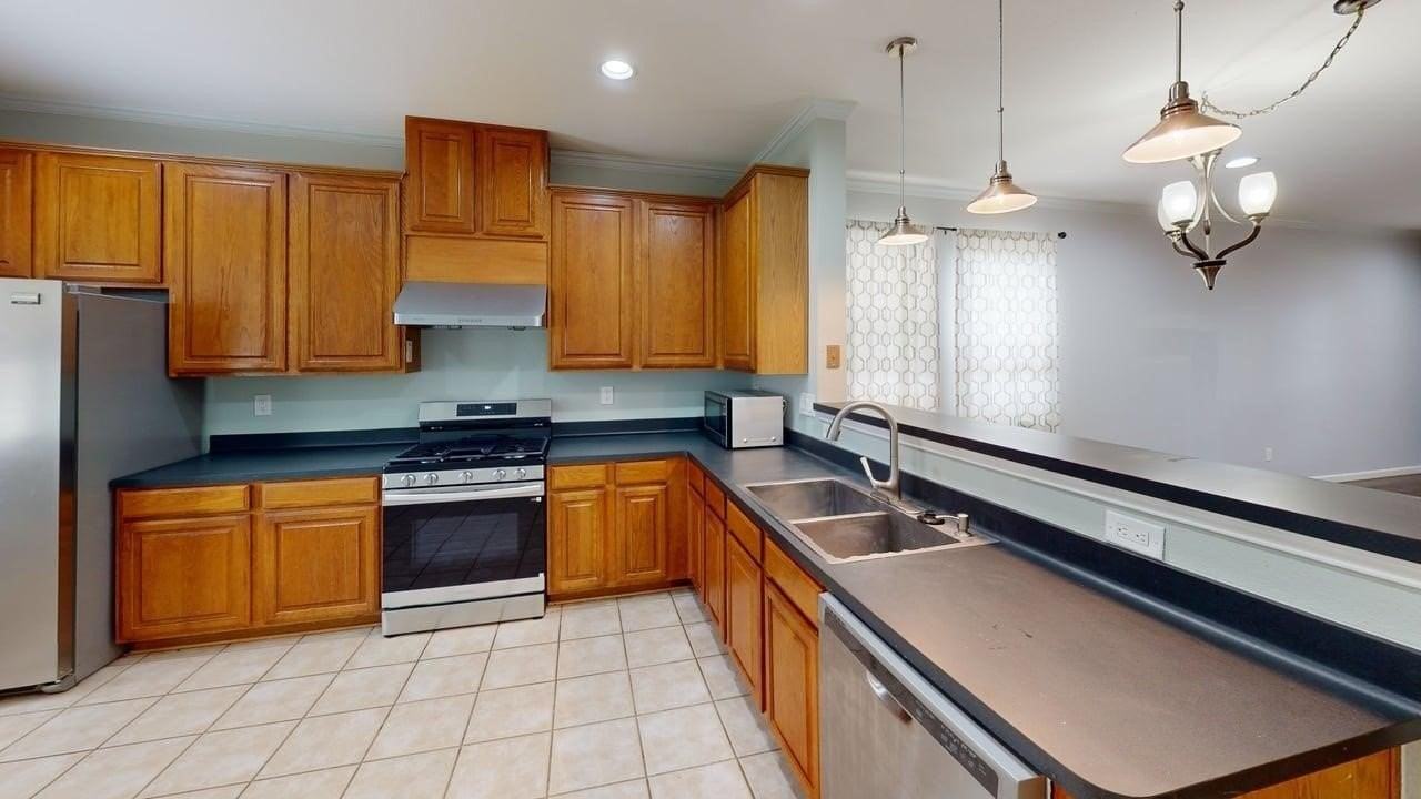 6513 Cartier Ct - Photo 5 of 20
