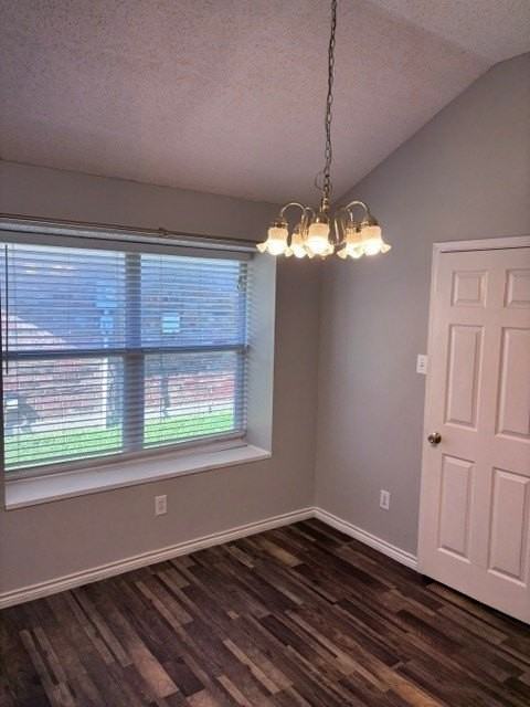 1300 Rosewood Ln - Photo 6 of 17