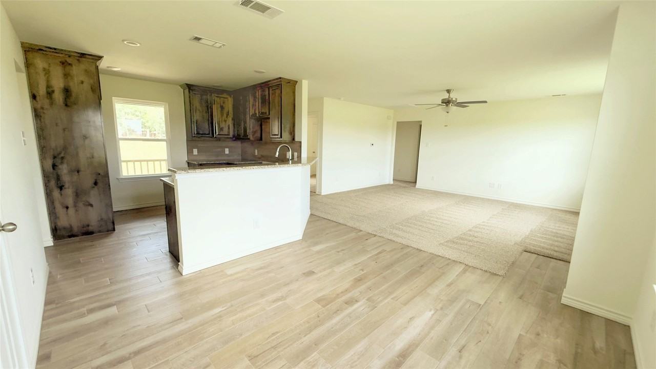 2607 Vz County Road 2403 - Photo 5 of 25