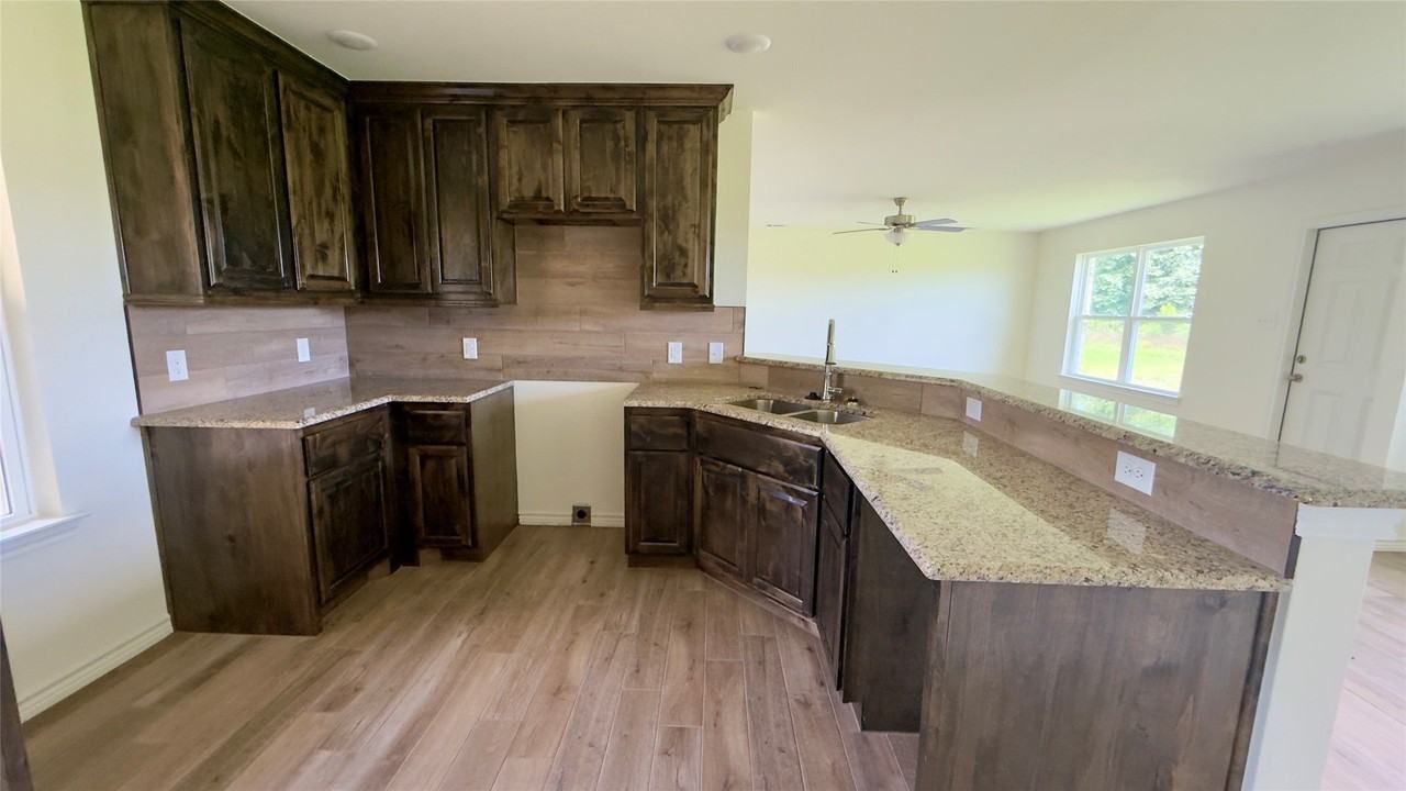 2607 Vz County Road 2403 - Photo 6 of 25