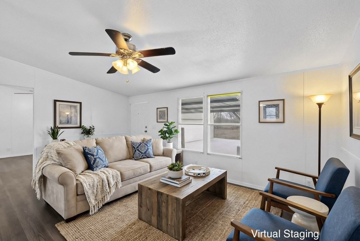 6553 Private Road 2270 - Photo 2 of 32