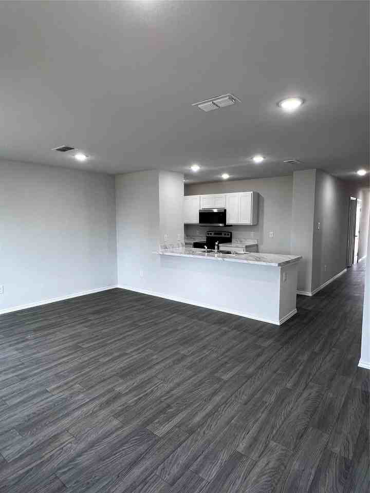 108 Dotty Lou St - Photo 6 of 13
