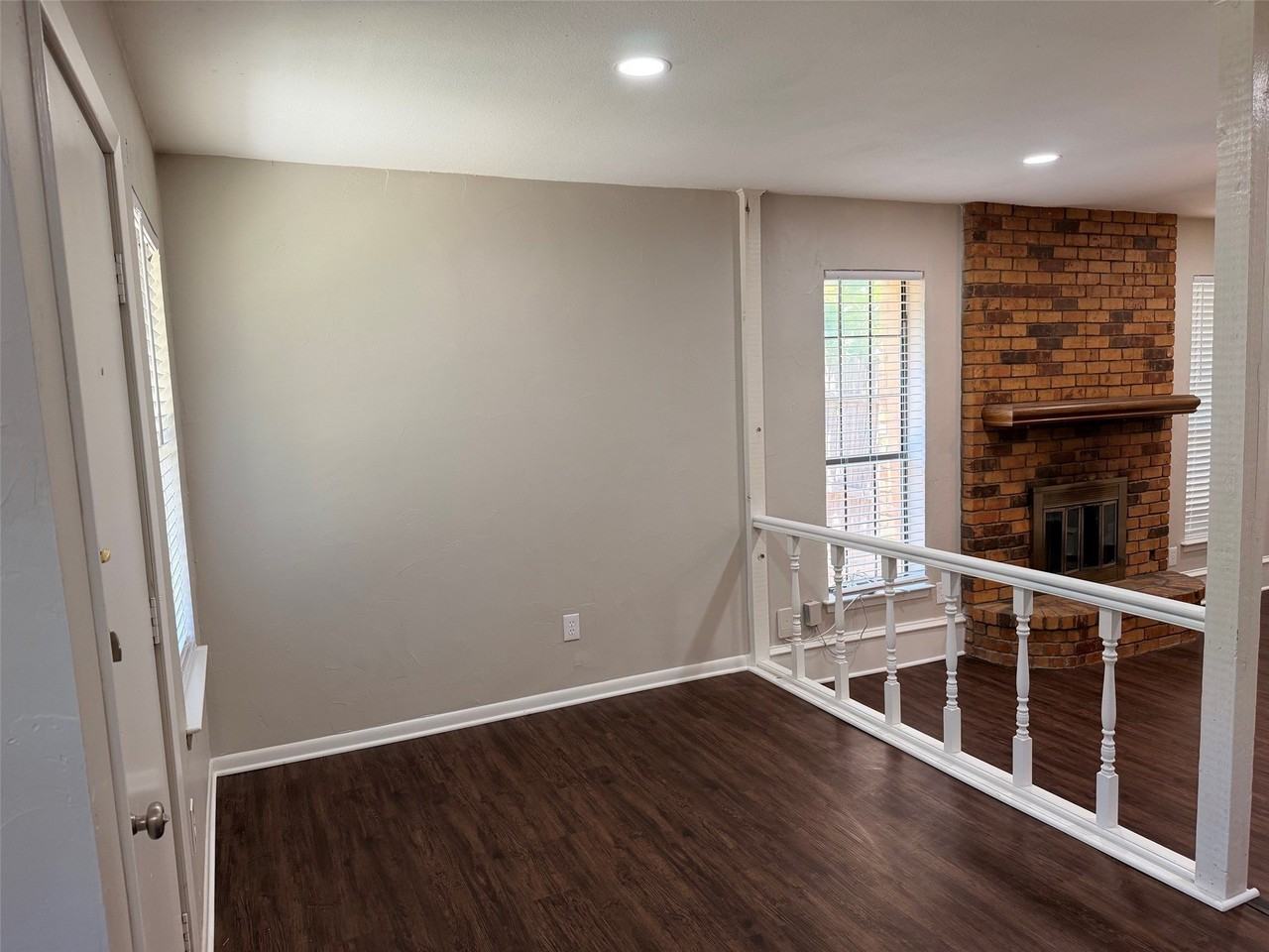 1014 Bluebird Dr - Photo 3 of 14