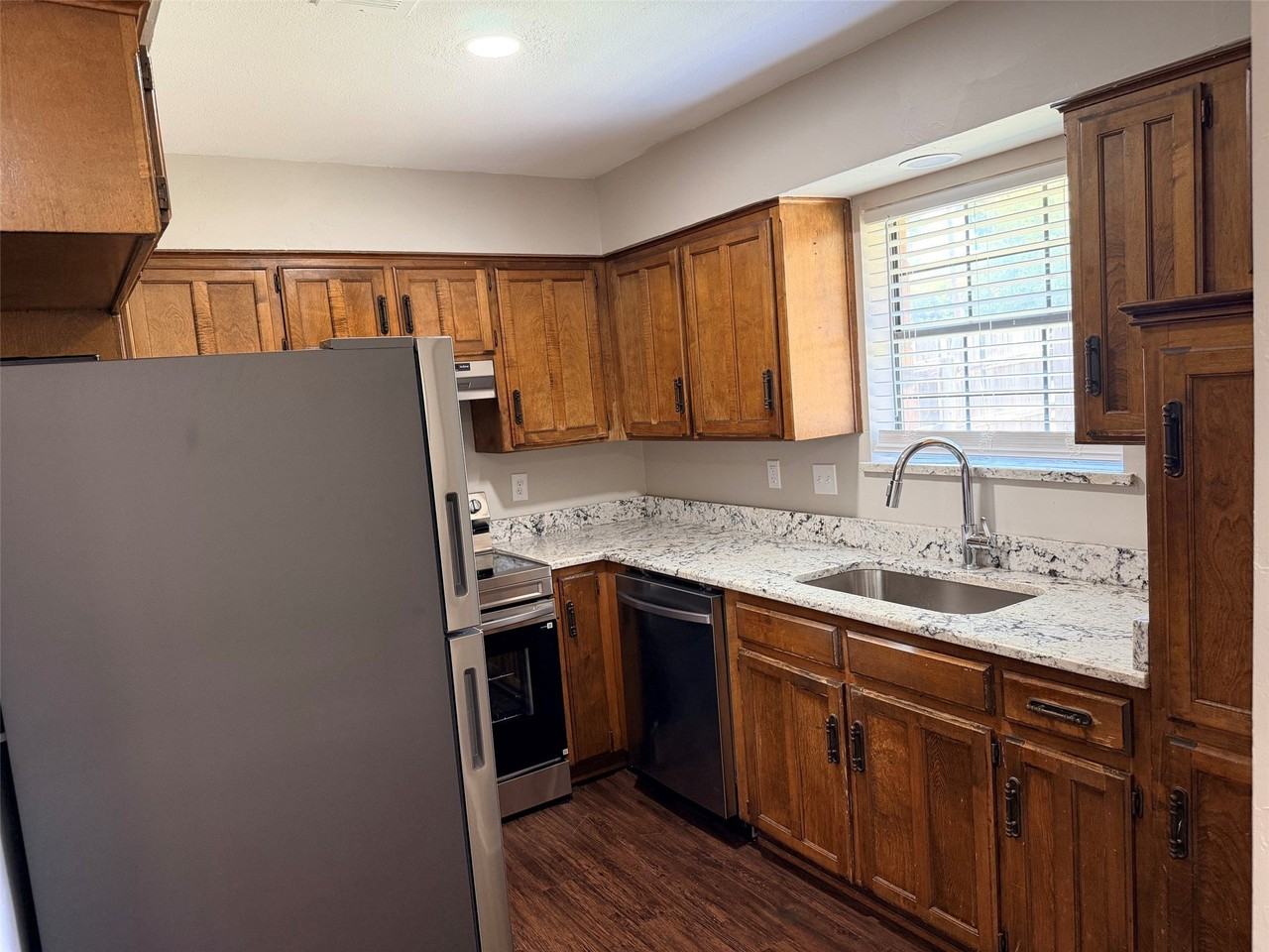 1014 Bluebird Dr - Photo 5 of 14