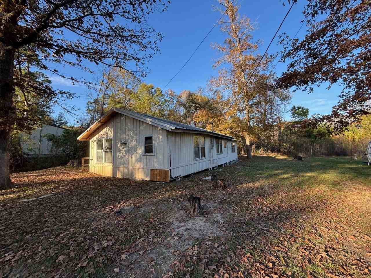 225 County Road 4090 - Photo 2 of 10