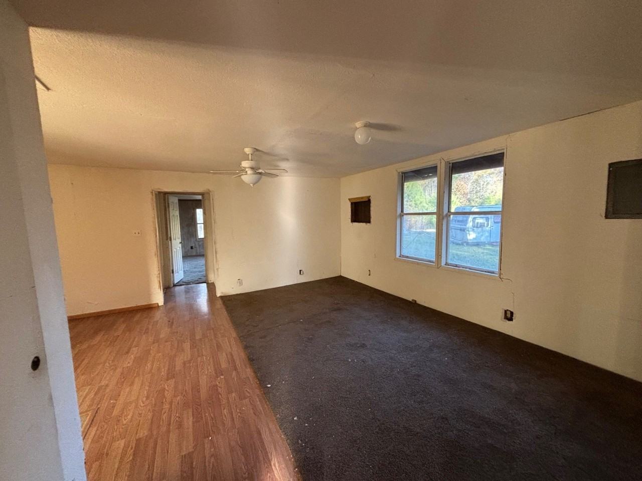 225 County Road 4090 - Photo 3 of 10
