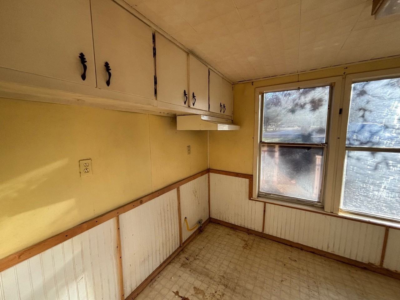 225 County Road 4090 - Photo 6 of 10