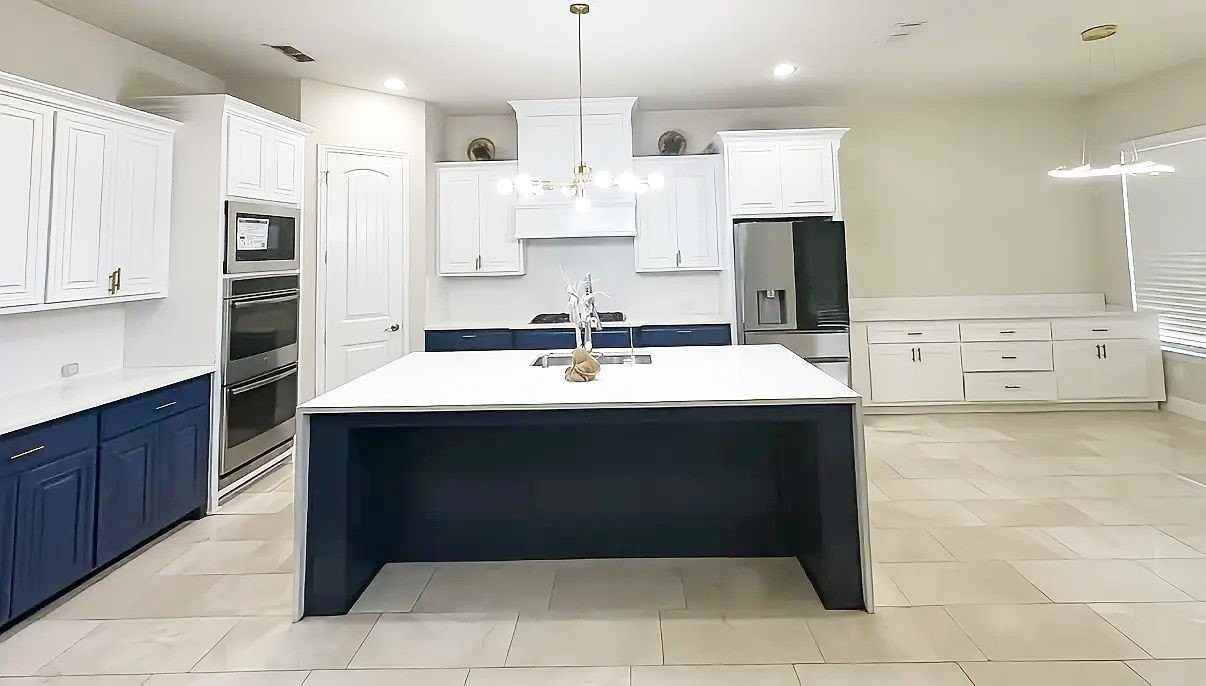 14803 Huffman Ln - Photo 4 of 32
