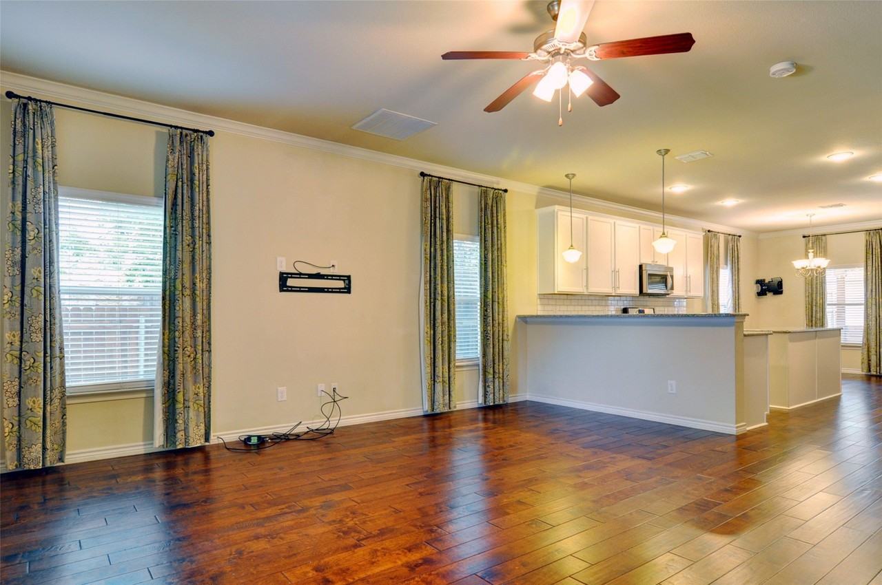 3409 Hamilton Ave - Photo 6 of 30