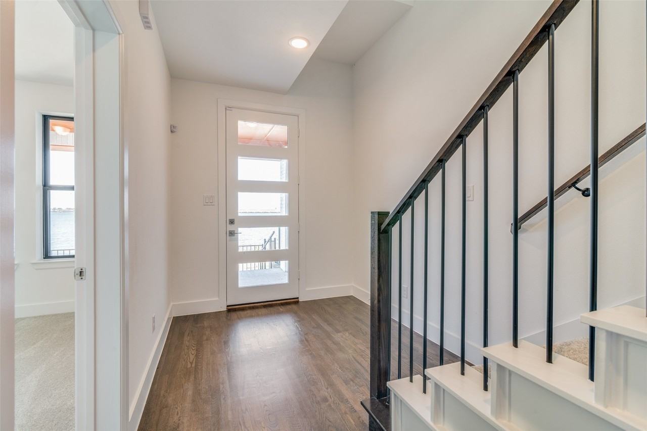 800 War Admiral Dr - Photo 4 of 24
