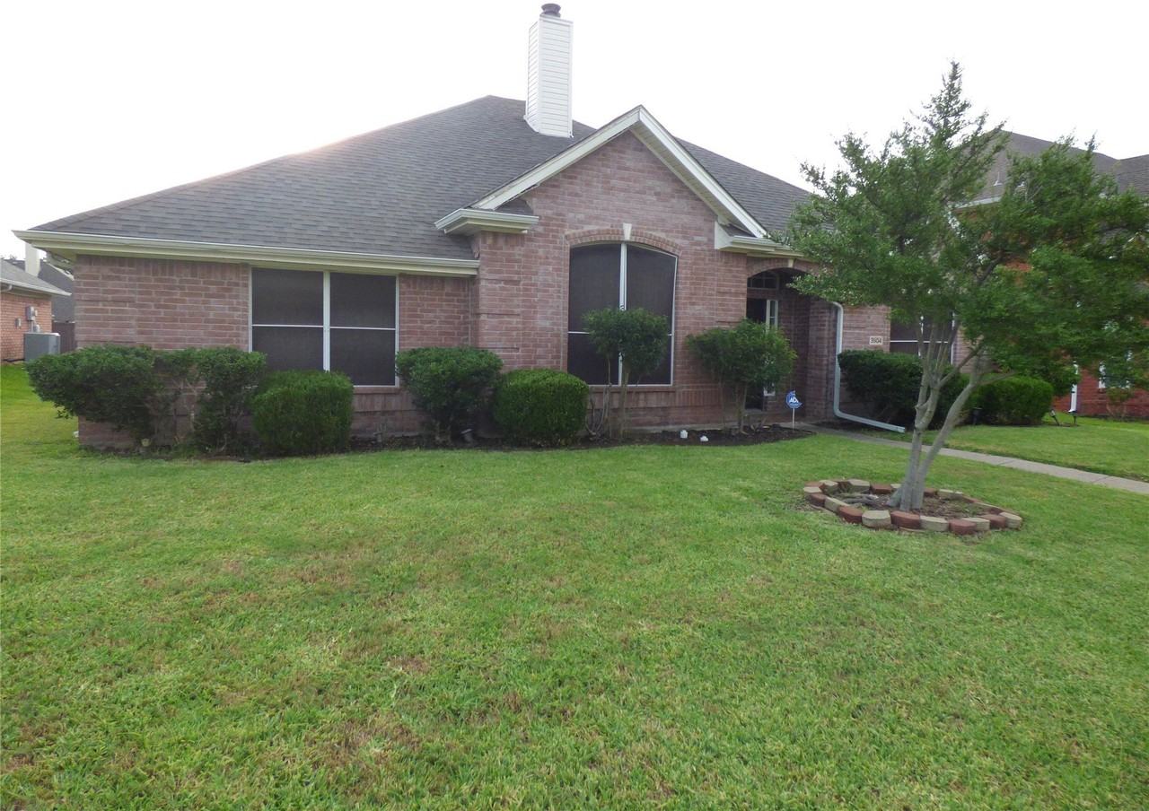 3904 Valez Dr - Photo 2 of 34