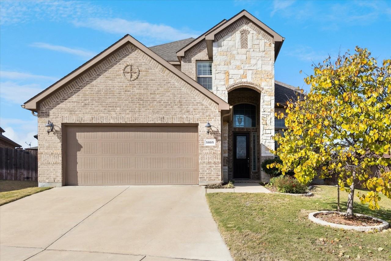 5805 Canyon Oaks Ln - Photo 2 of 24