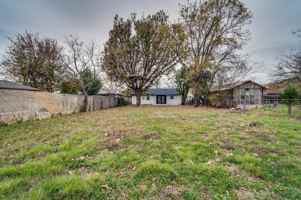 featured image of 2110 Aggie Dr