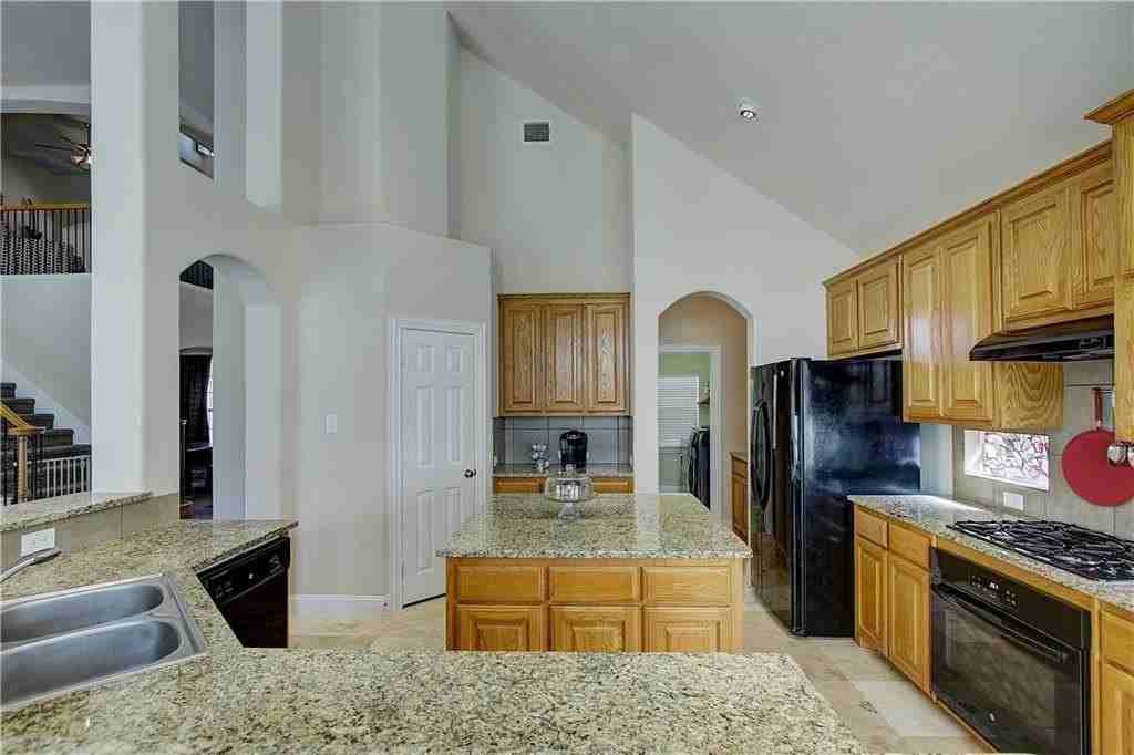 6917 Shady View Ct - Photo 4 of 22