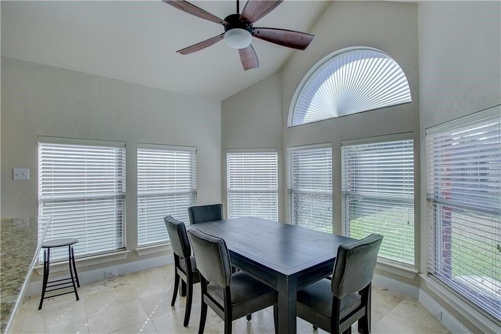 6917 Shady View Ct - Photo 6 of 22
