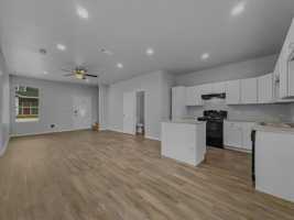 featured image of 5 Bowling Ln