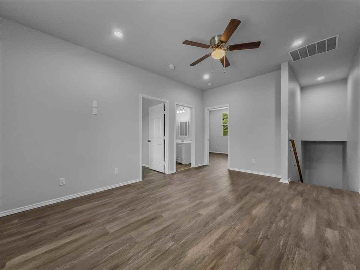 5 Bowling Ln - Photo 4 of 9