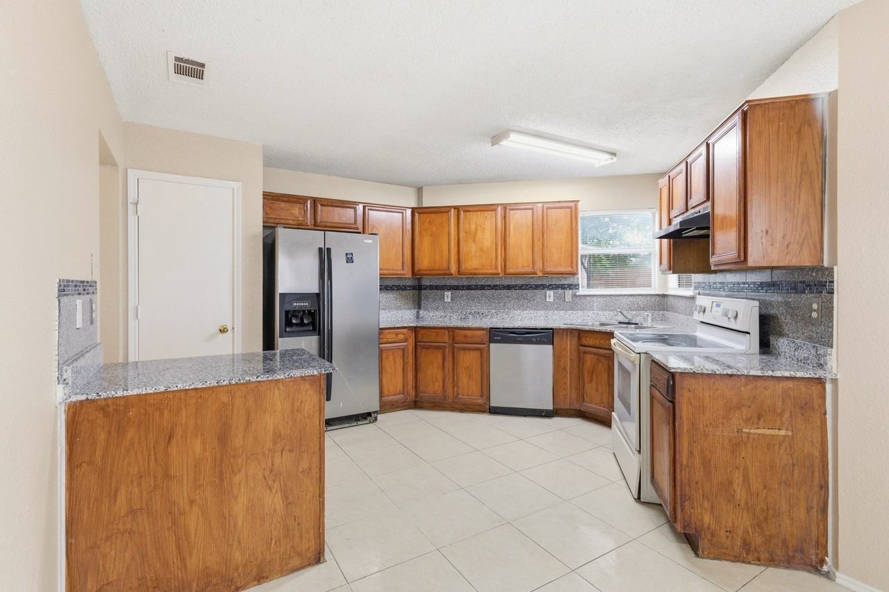 6720 Elk Trl - Photo 5 of 25