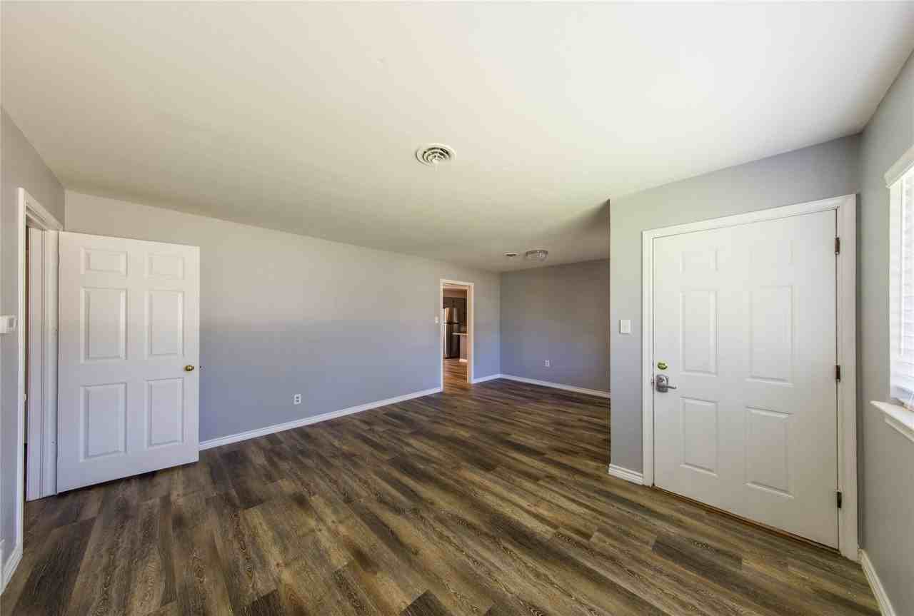 428 Apollo Rd - Photo 6 of 25