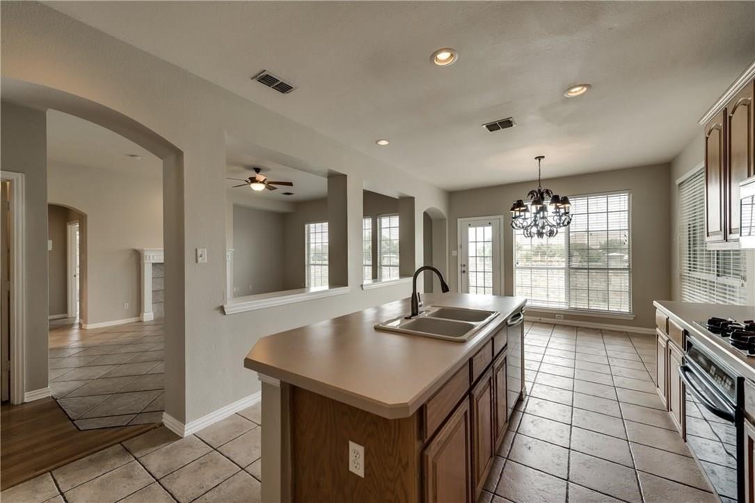 9428 Patagonia Ln - Photo 7 of 30
