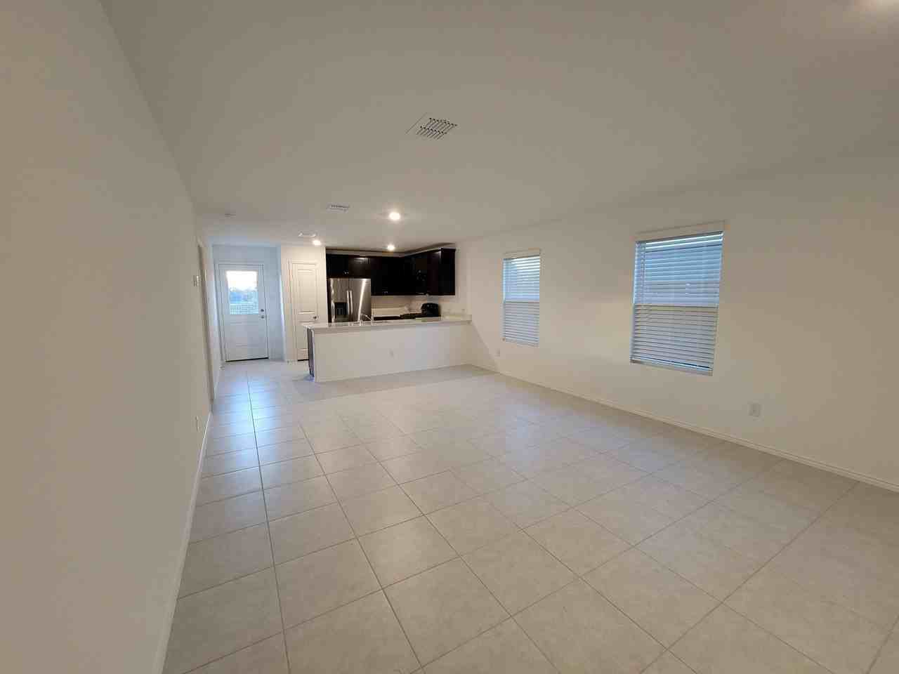 7513 Bluebell Ln - Photo 4 of 28