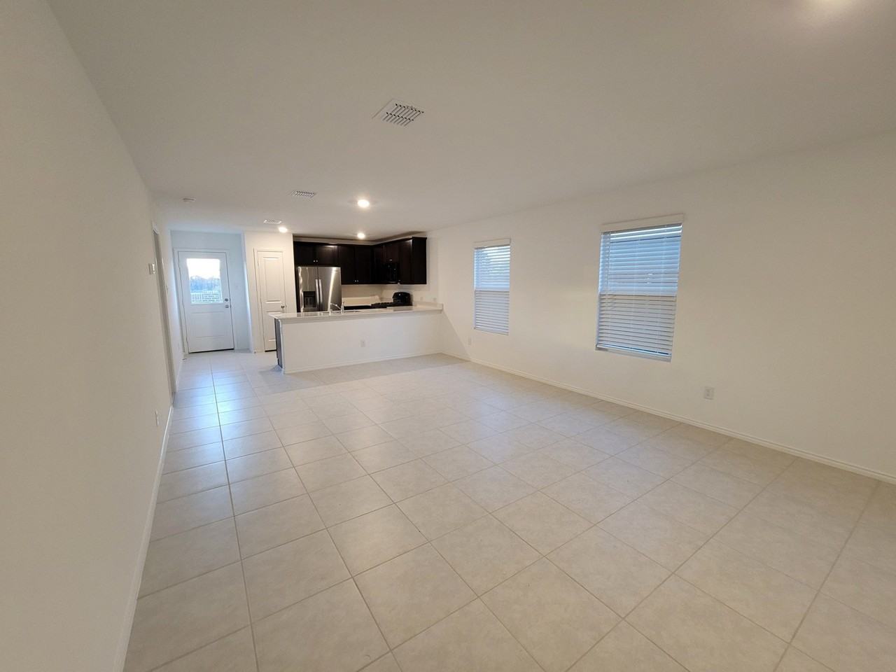 7513 Bluebell Ln - Photo 7 of 28